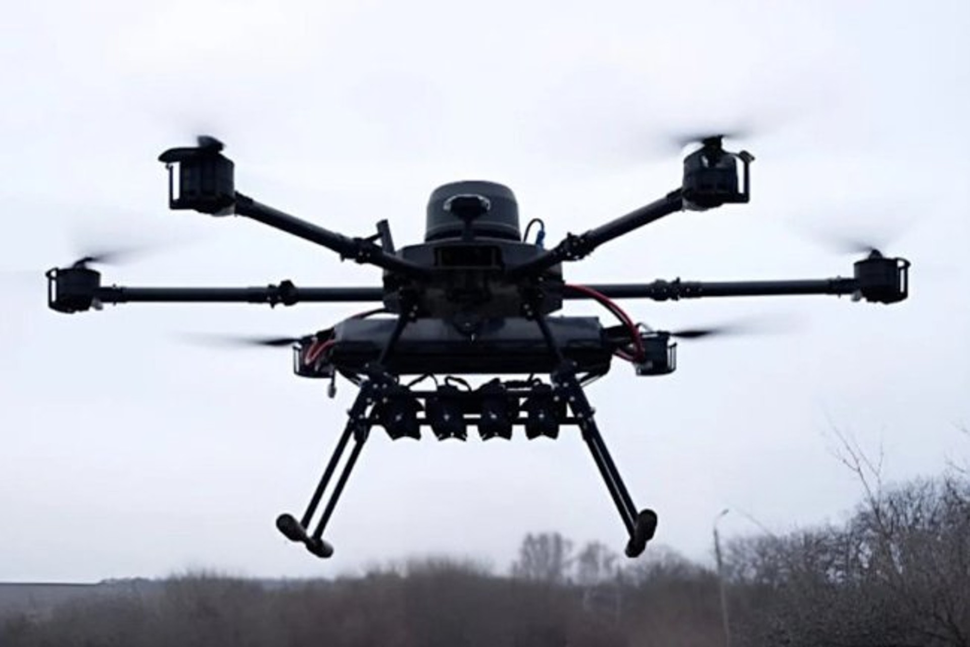 WE DON'T NEED TEN ANTI-DRON SYSTEMS, BUT A SINGLE SYSTEM TO COMBAT HYBRID ATTACKS